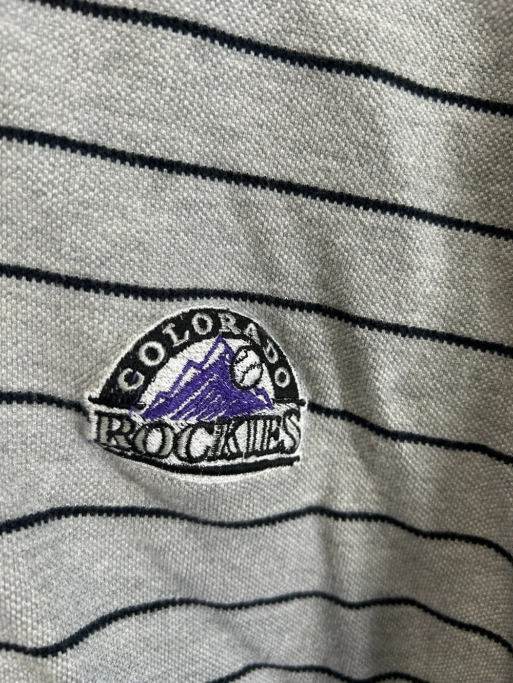 Vintage 90’s Colorado Rockies Men's Gray Striped Polo Shirt with Black Collar